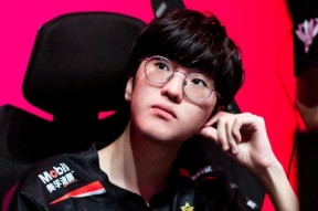 开云中国官网关于转会期法兰克福备战法国杯，绝杀压哨细节曝光，管理层满意，赛季目标并未改变的信息