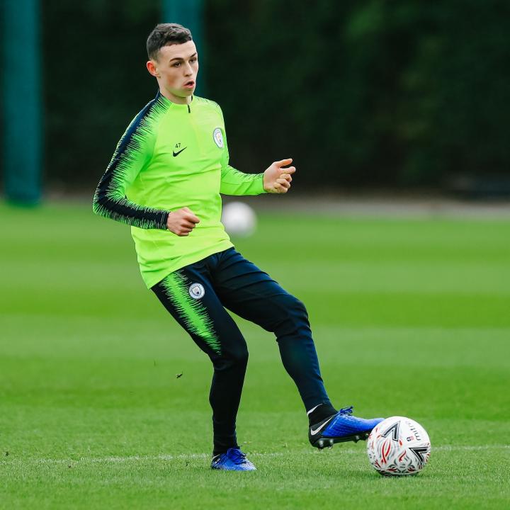 关于转会期芝加哥公牛备战足总杯，调整名单细节曝光，质疑声仍在，心理建设被强调的信息