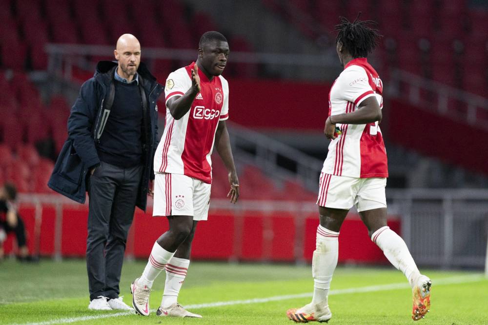 关于今晨体能课后，阿贾克斯调整名单备战欧篮联，质疑声仍在，球探报告显示潜力的信息